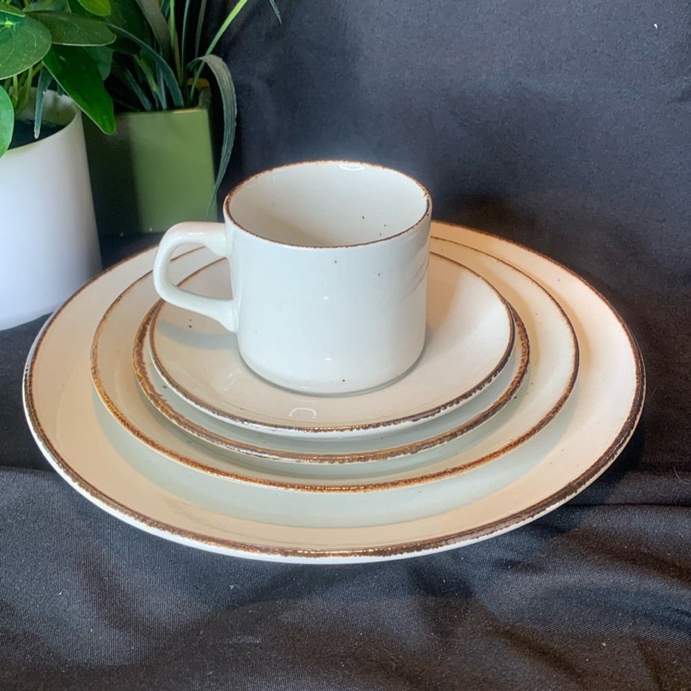 Vintage J&G Meakin LIFESTYLES 5 piece dish set